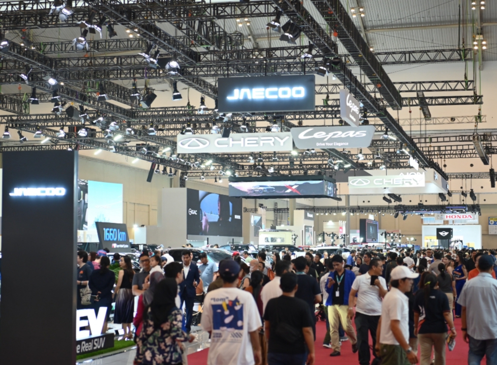 Ramai Pengunjung, Penjualan Kendaraan di Pameran GAIKINDO Naik 14 Persen