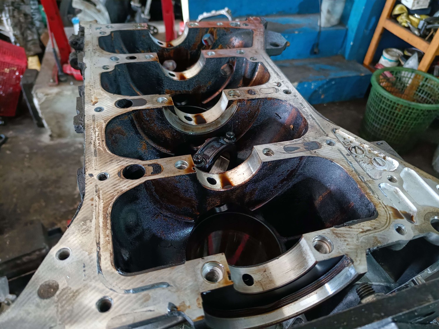 Ganti Oli Mesin Mobil Tapi Malas Ganti Filter Oli, Ini Risikonya