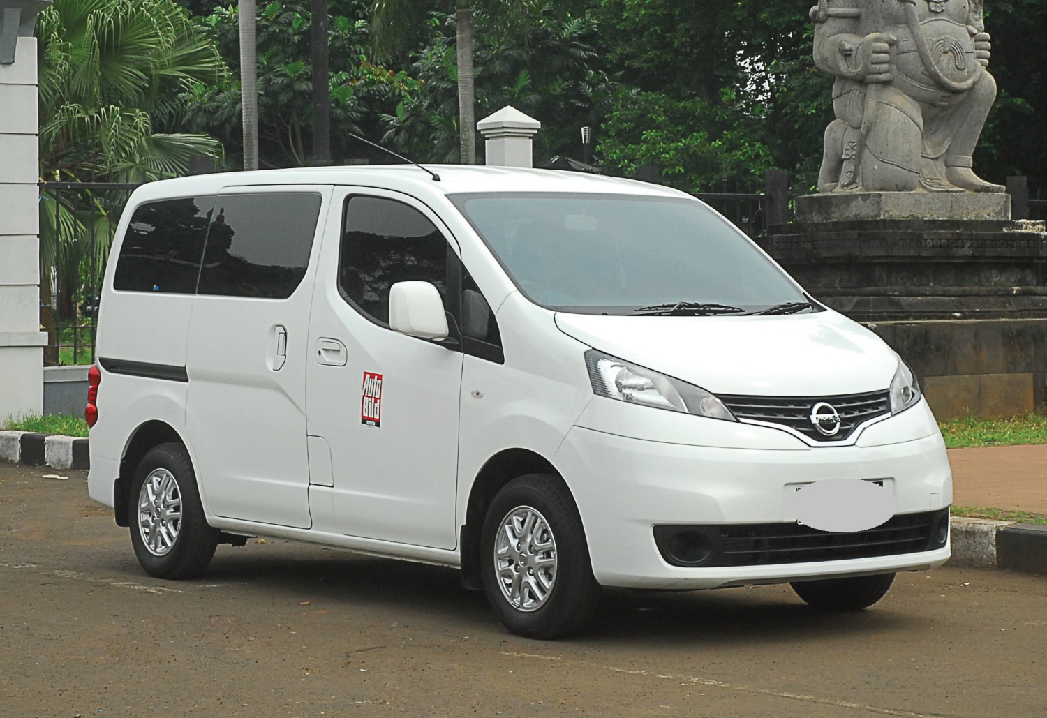 Cocok Buat Mudik, Mobil Bekas Nissan Evalia 2012-2014, Harga Tinggal Segini