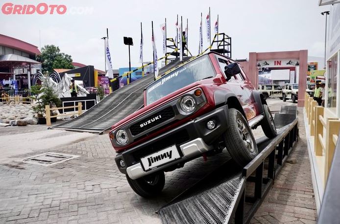 Empat Kelebihan Suzuki Jimny Buat Jadi Teman Petualang, Cek Harganya per Januari 2026