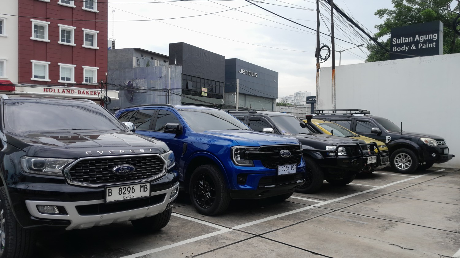 Bengkel Resmi Sudah Dibuka, Pemilik Mobil Ford di Bekasi Bisa Servis dengan Standar Global