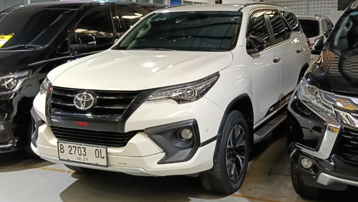 Cocok Buat Lebaran, Toyota Fortuner VRZ 2.4 2018 Sekarang Dijual Segini