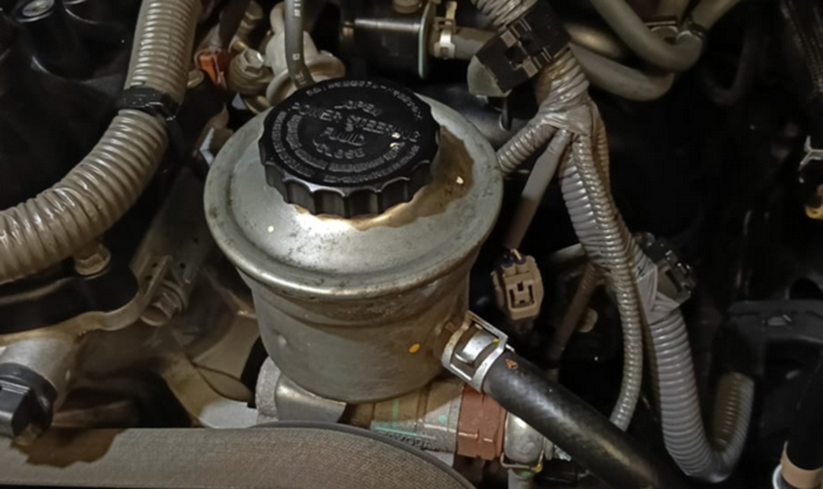 Agar Awet, Ini Dua Cara Merawat Power Steering Hidraulis Mobil Bekas