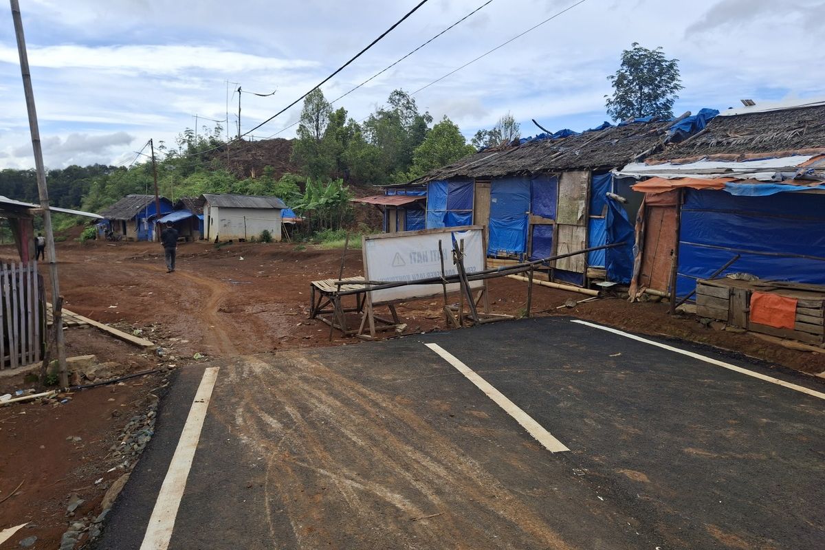 Jalan Viral Perbatasan Banten dan Jawa Barat Bak di Ujung Negara, Putra SBY Turun Tangan