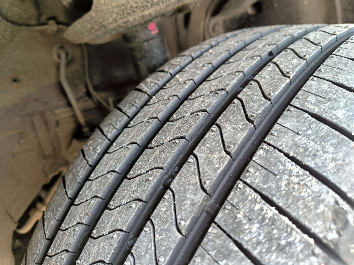 Cara Cek Usia Ban Mobil, Perhatikan Kode Produksi di Bagian Ini