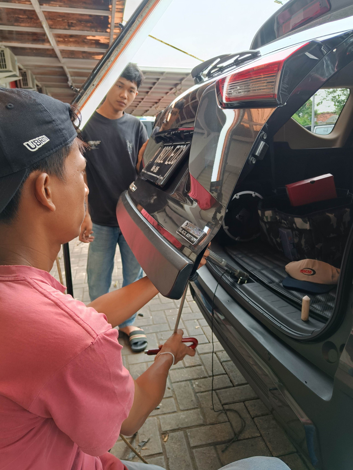 Bagian Bodi Mobil Ini Kalau Penyok Enggak Bisa Diperbaiki dengan PDR
