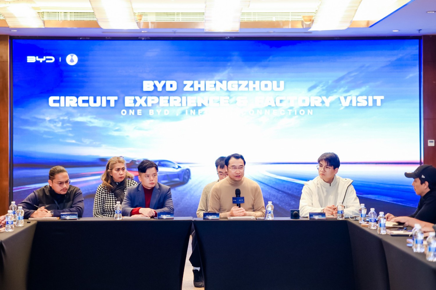 Dual Mode Memberi Banyak Keuntungan, BYD Akan Bawa Denza B5 ke Indonesia