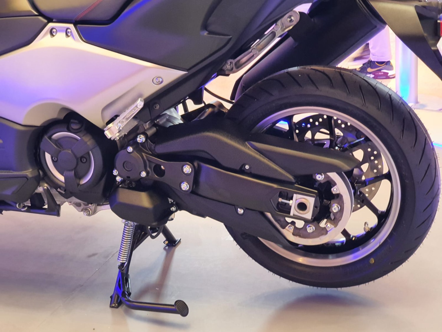 Tiga Kalinya NMAX Turbo, Sebanyak Ini Volume Oli Mesin Yamaha TMAX