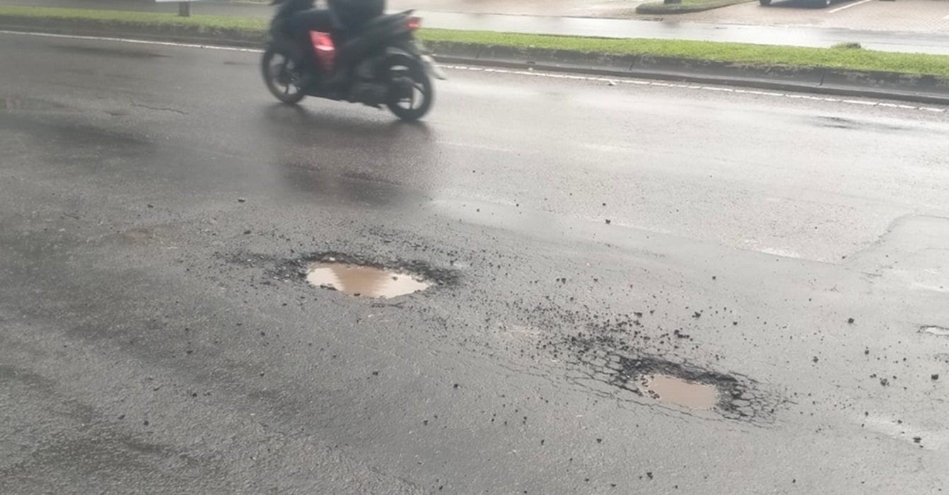 Jalan Berlubang di Musim Hujan,  Tercatat 27 Kasus Kecelakaan
