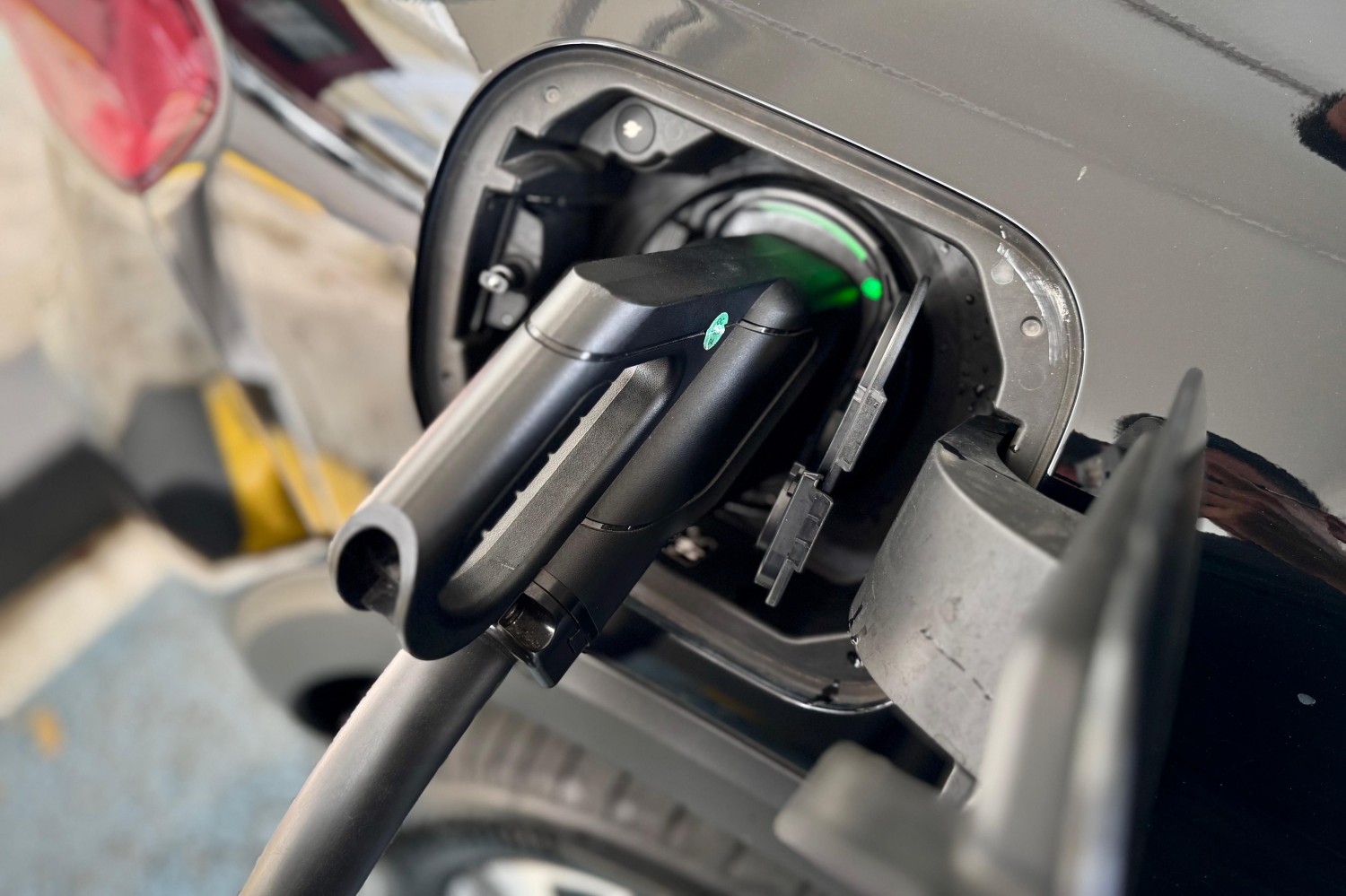 Gendong Baterai Besar, Sejauh Ini Jarak Tempuh Mercedes-Benz EQB 250+