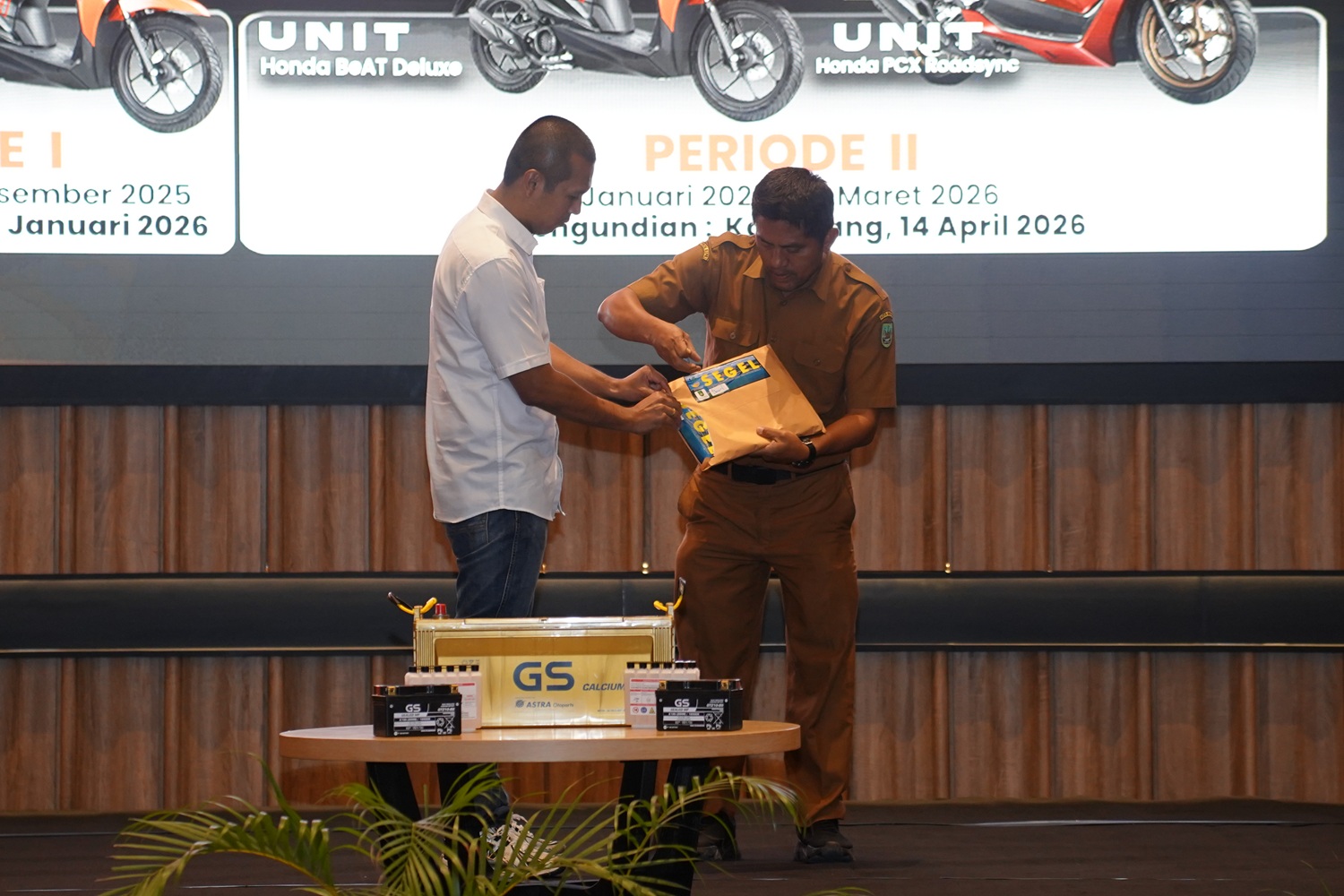 Gebyar Semarak 51 Tahun GS Astra, Puluhan Honda BeAT Dibagikan ke Bengkel dan Konsumen