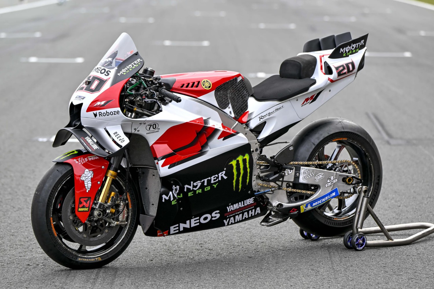 Layak Dikoleksi! Ini Deretan Motor Yamaha yang Pakai Skin Legend dan Harganya