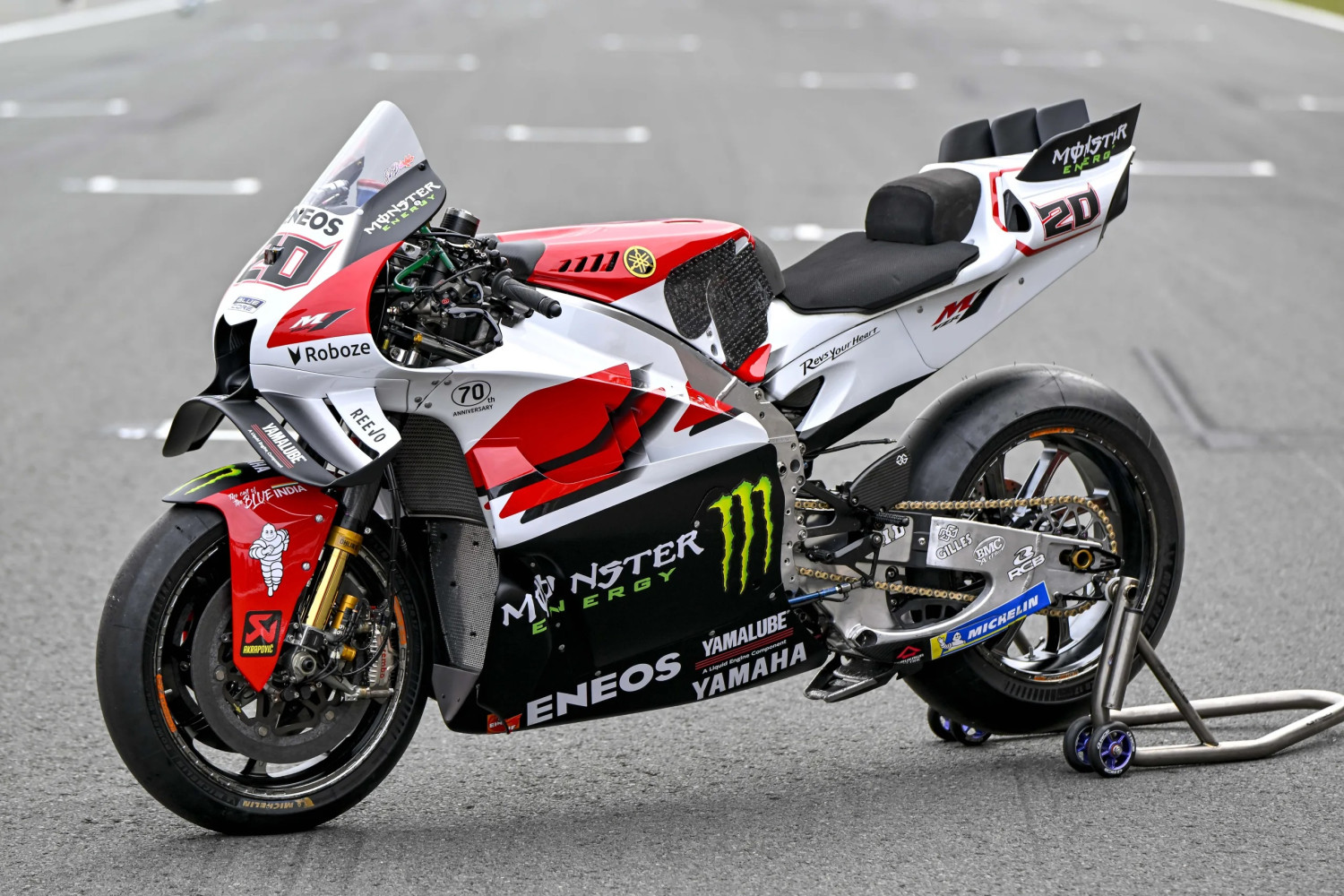 Layak Dikoleksi! Ini Deretan Motor Yamaha yang Pakai Skin Legend dan Harganya