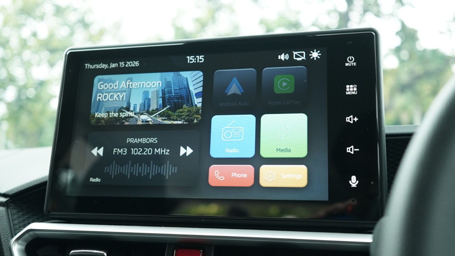 Dengan Fitur Seperti Ini Apakah Pantas Rocky Hybrid Jadi Andalan?
