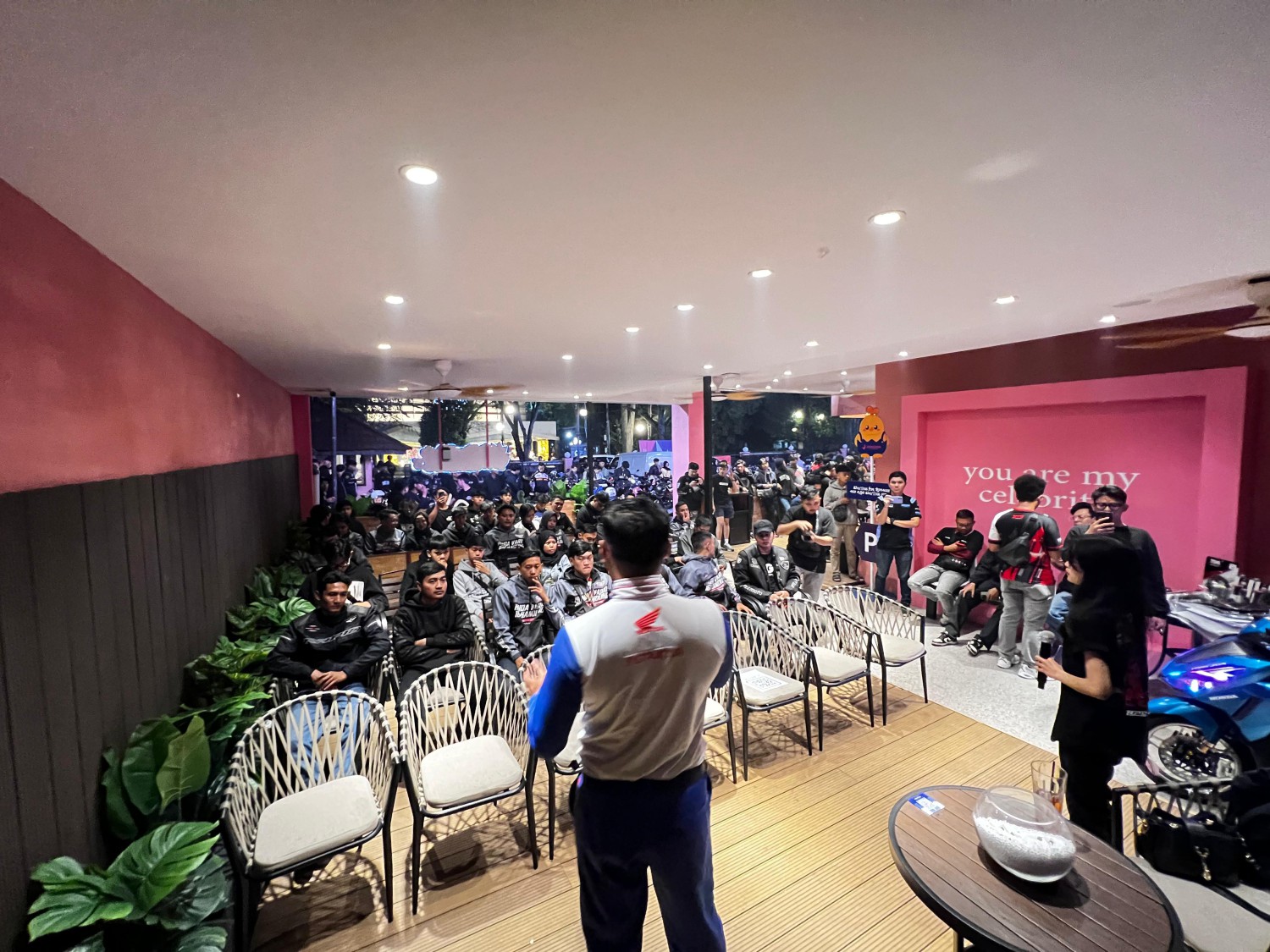 Bandung Mendadak Ramai, Komunitas Honda Tancap Gas di Night Ride New Vario 125