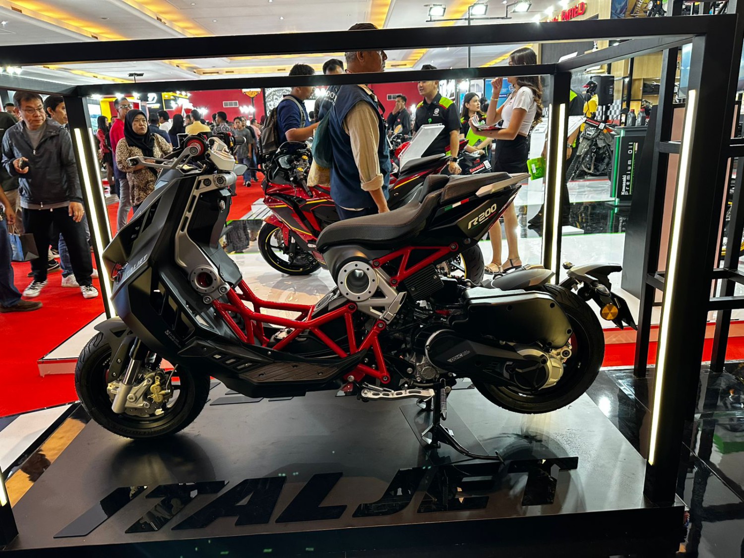 Italjet Indonesia Hadirkan 700 Twin dan Global Launch Dragster R200 di IIMS 2026