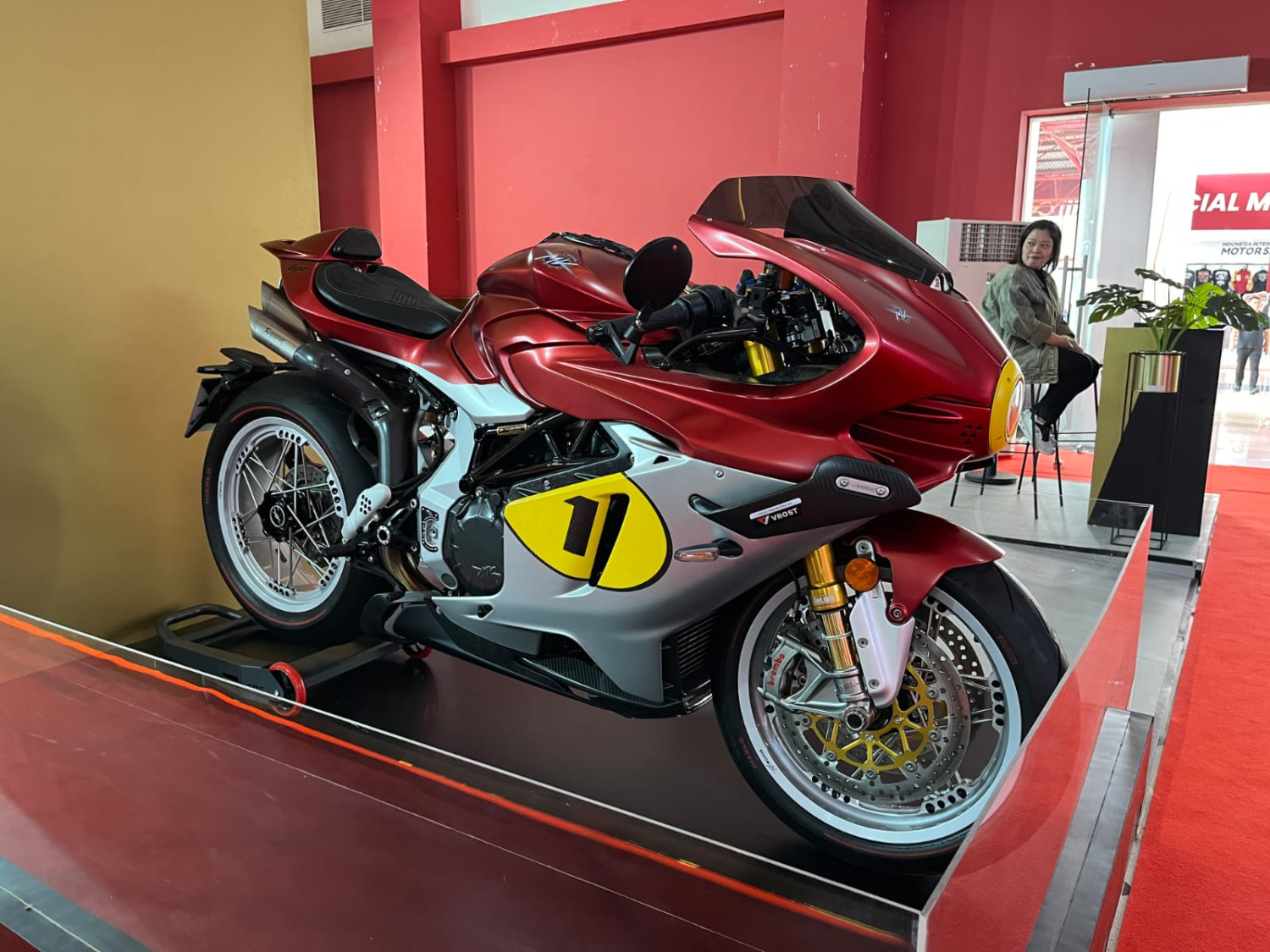 Bersama APM Baru, MV Agusta Pamerkan Motor Termahal di IIMS 2026
