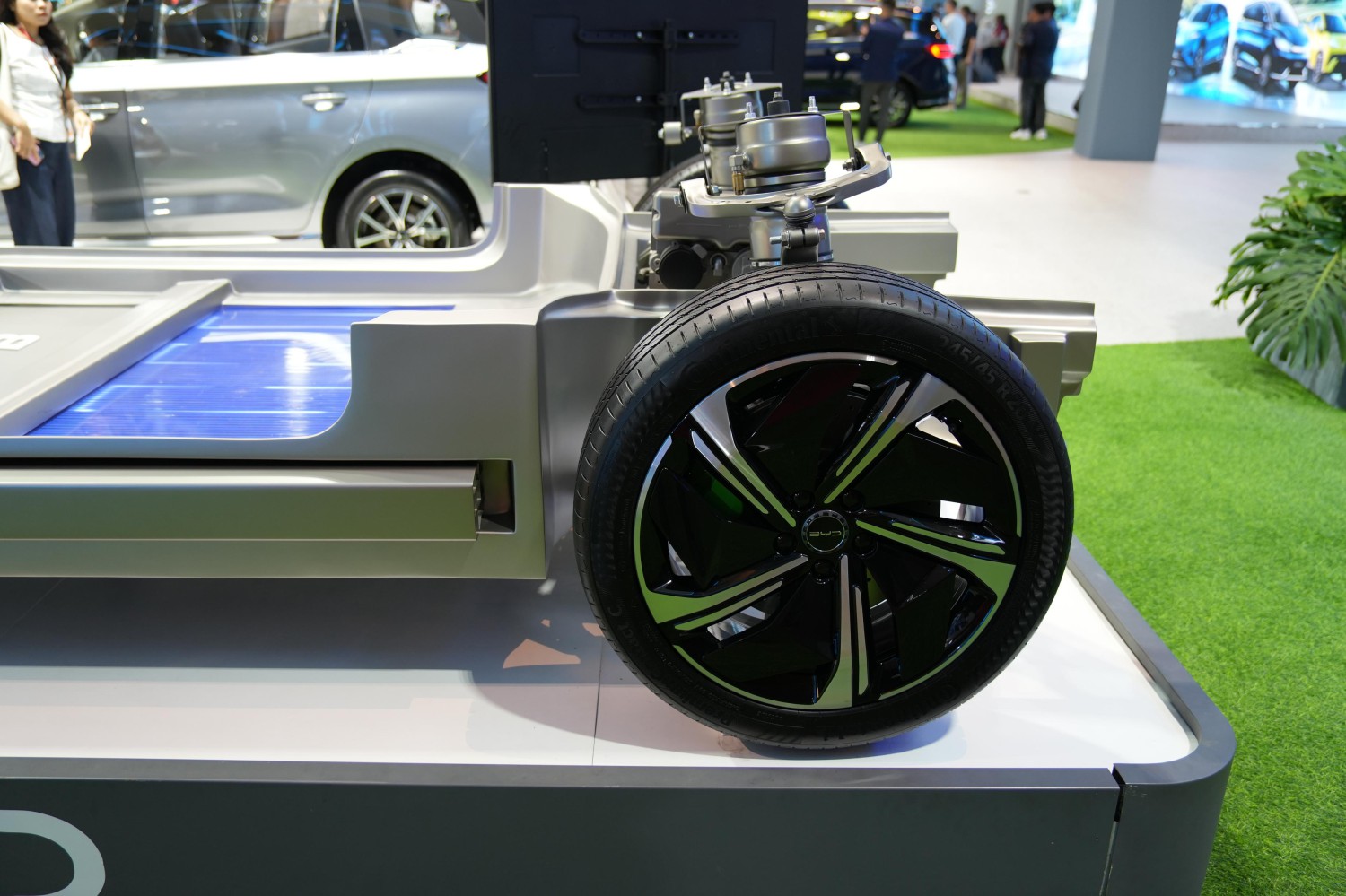 Teknologi Cell To Body Mobil Listrik BYD, Jamin Keamanan Dari Benturan