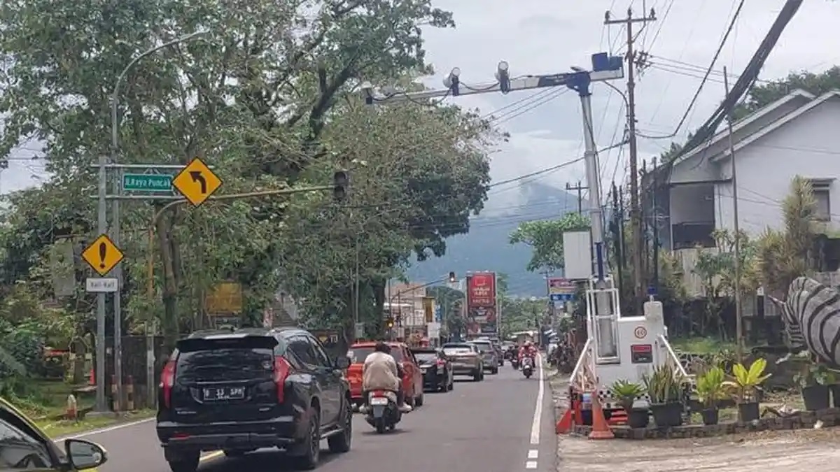 Jalur Puncak Bogor Kini Diawasi Jelang Lebaran, Flash ETLE Menyala Tanpa Henti