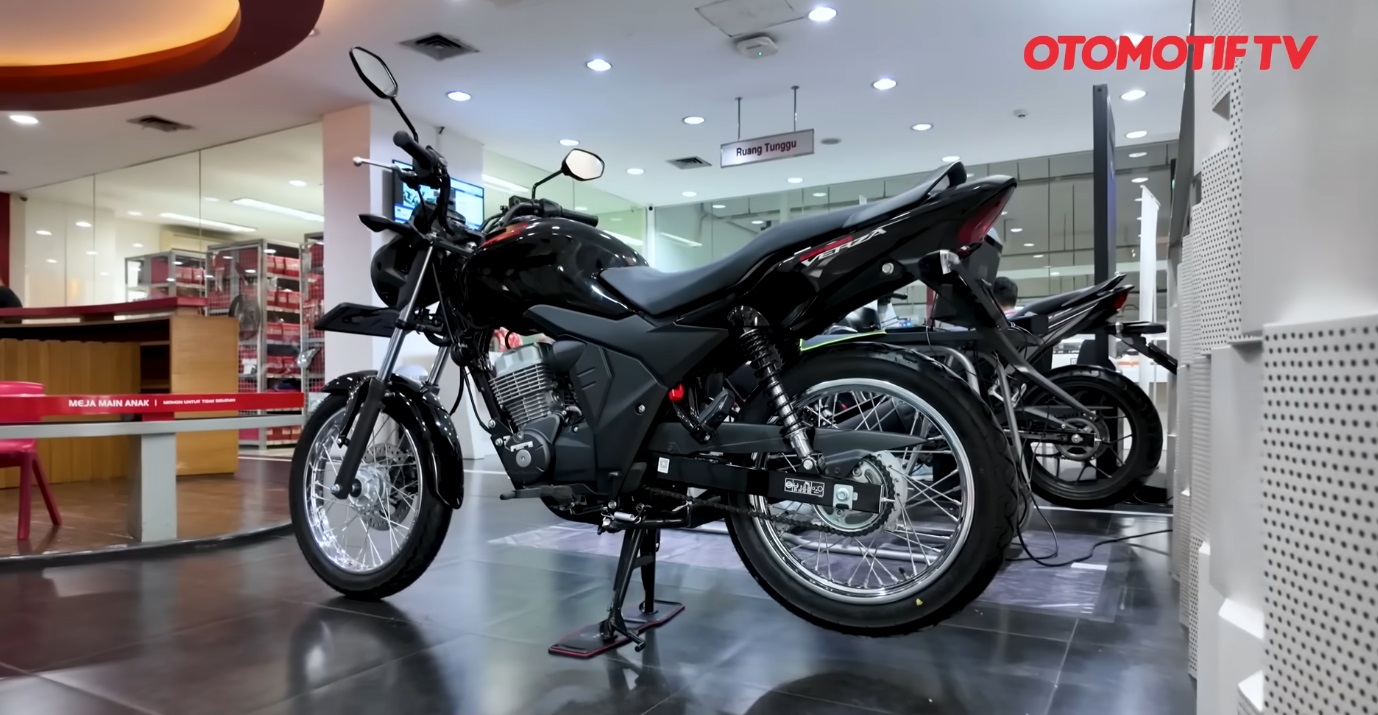Motor Sport Honda Irit BBM Cocok Buat Mudik, Mesin 150 Cc Harga Lebih Murah dari Vario 125