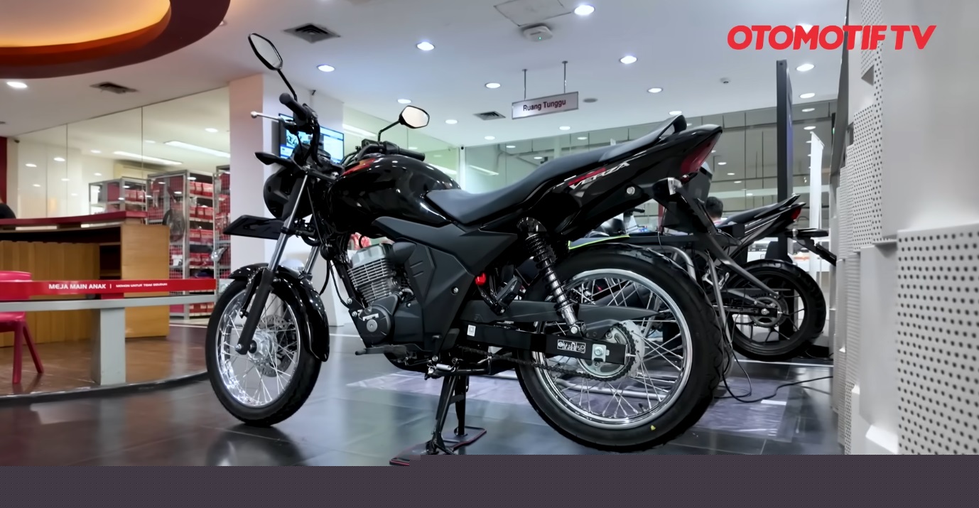Motor Sport Honda Irit BBM Cocok Buat Mudik, Mesin 150 Cc Harga Lebih Murah dari Vario 125