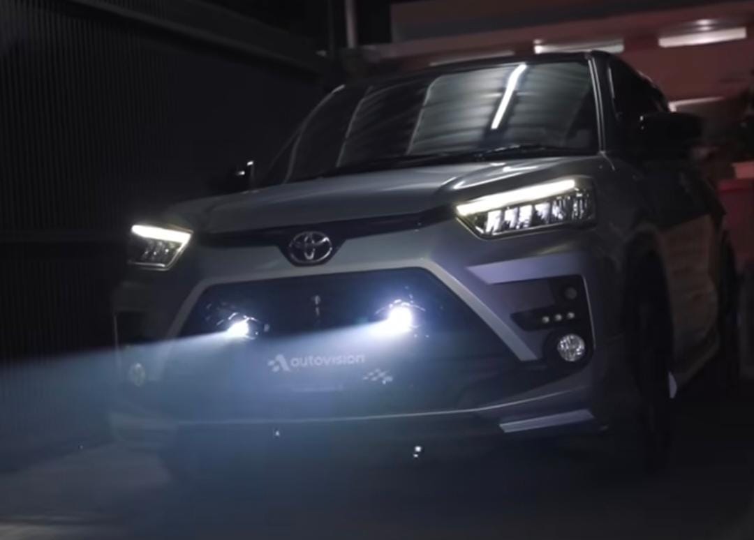 Perempuan Suka Nyetir Malam ? Ini Manfaat Pasang Lampu Tambahan Pada Mobil