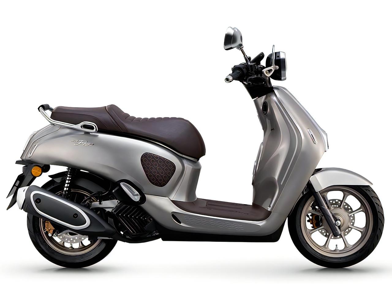 Honda Rilis Skutik Retro 150 Cc,  Teknologi dan Fitur Mewah Jadi Andalan