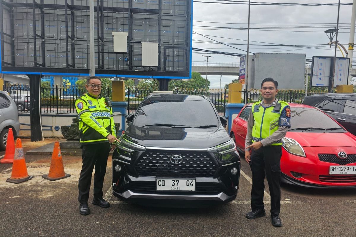 Toyota, Toyota Veloz Berpelat Kedubes Rusia Ditilang dan Disita Polisi, Ini Kronologinya