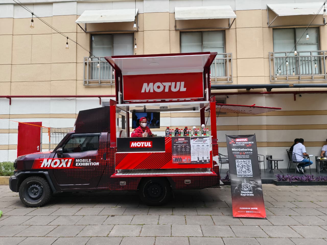 Tak Sekadar Ganti Oli, Motul Gaungkan Perawatan Motor Menyeluruh di Surabaya