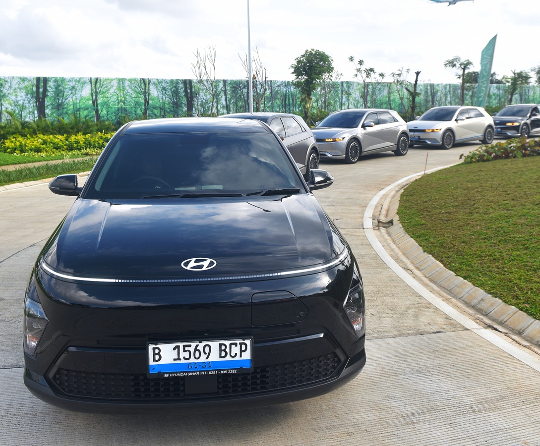 Komunitas Mobil Listrik Hyundai Gelar Bukber, Kumpulkan Donasi Hingga Puluhan Juta