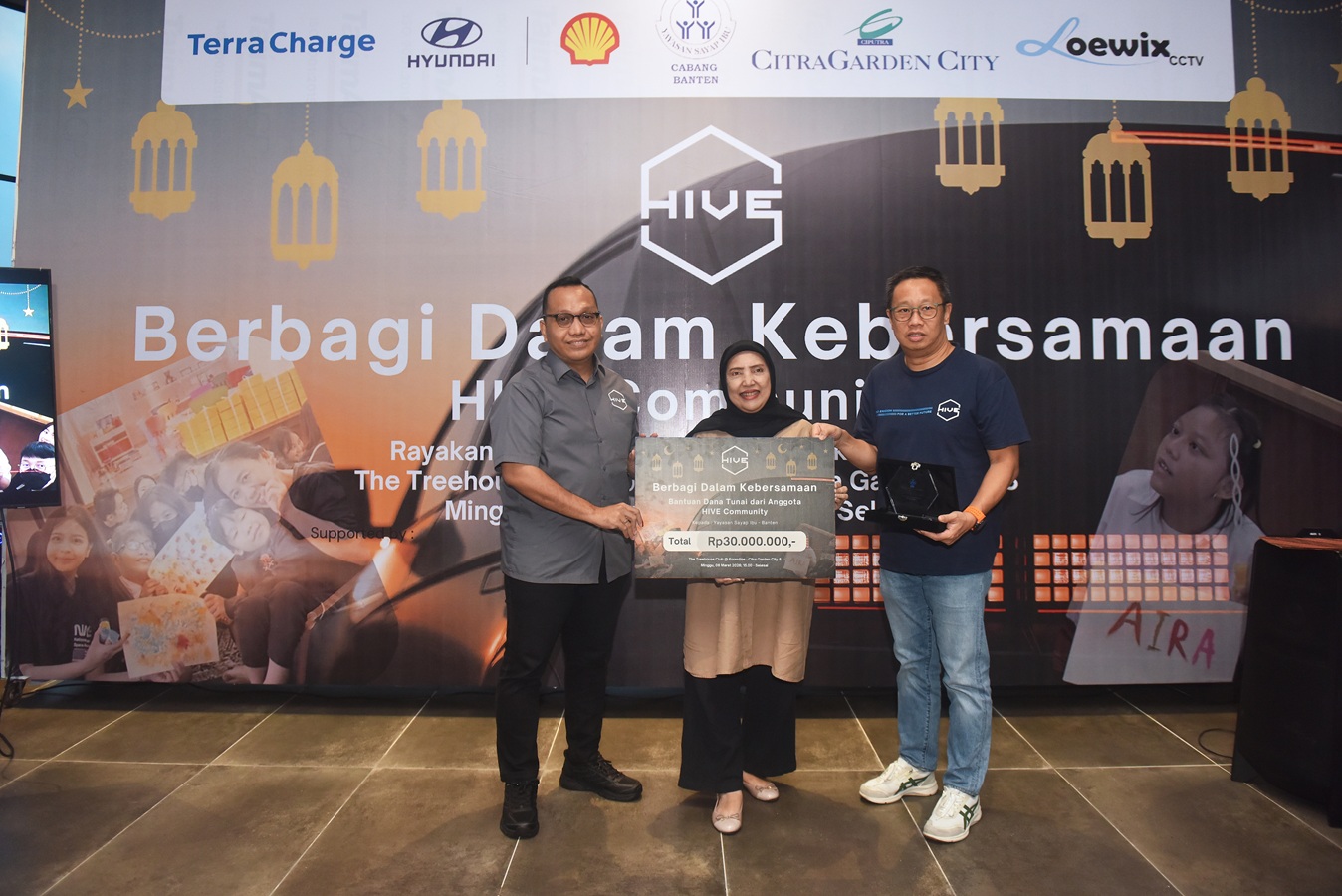 Komunitas Mobil Listrik Hyundai Gelar Bukber, Kumpulkan Donasi Hingga Puluhan Juta