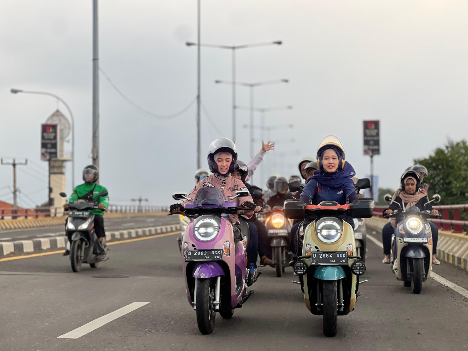 Tanpa Disadari, Cara Pakai Skutik Seperti Ini Bikin Motor Ladies Cepat Aus