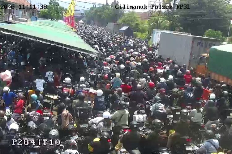 Kemacetan Parah di Pelabuhan Gilimanuk Sampai 31 Kilometer, 16 Pemudik Pingsan