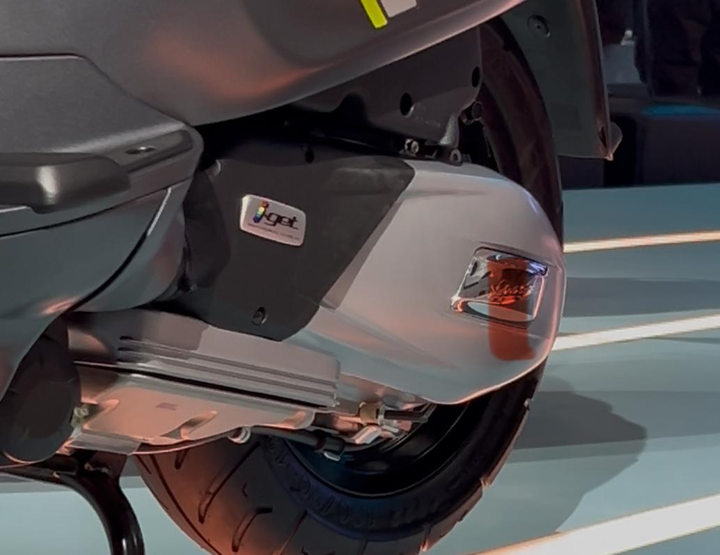 Harga Masih Sama, Ini Beda Vespa Sprint 180 dengan Sprint 150