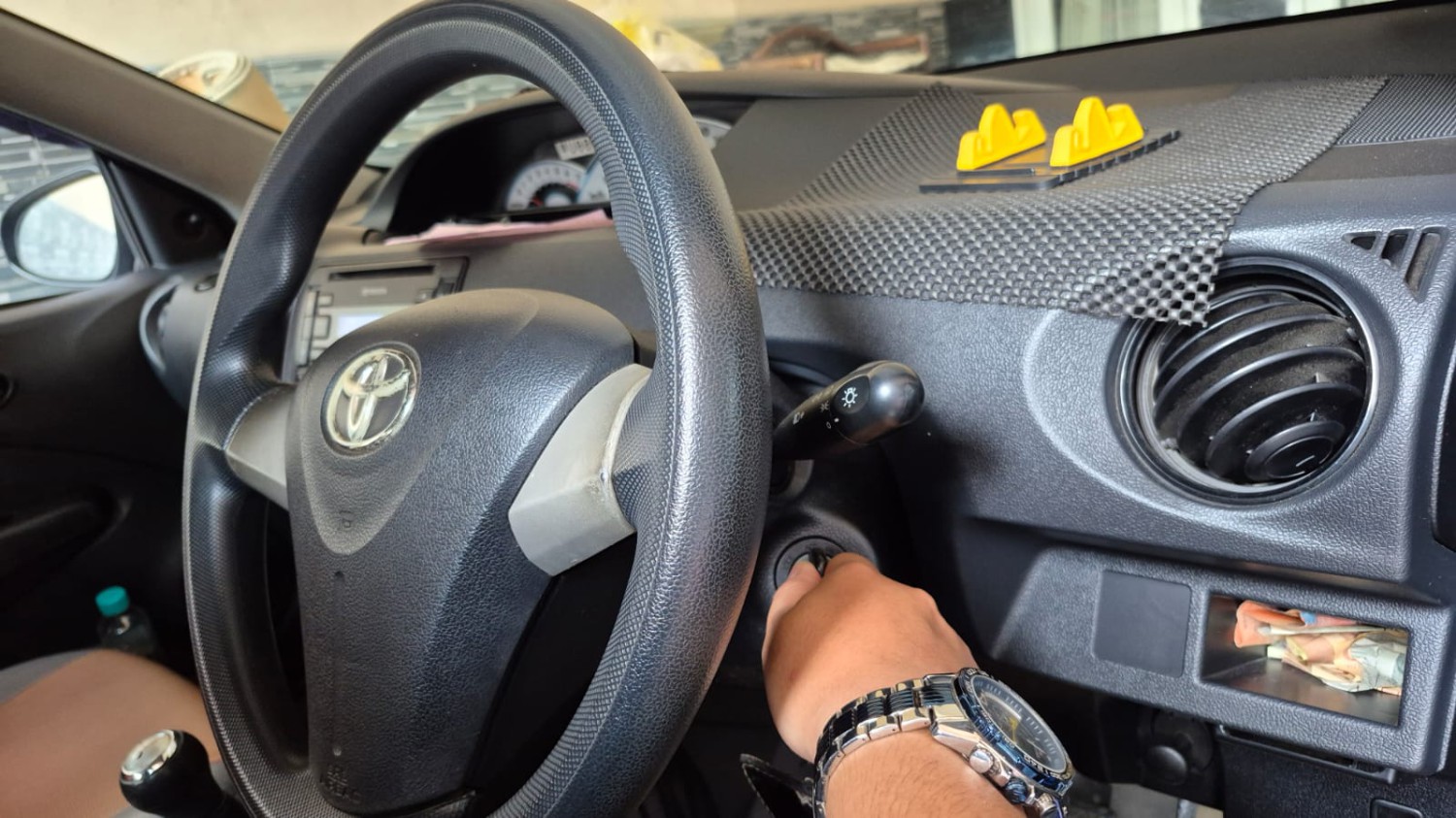 Starter Mobil Bunyi Tapi Mesin Tidak Hidup, Mungkin Ini Penyebabnya!