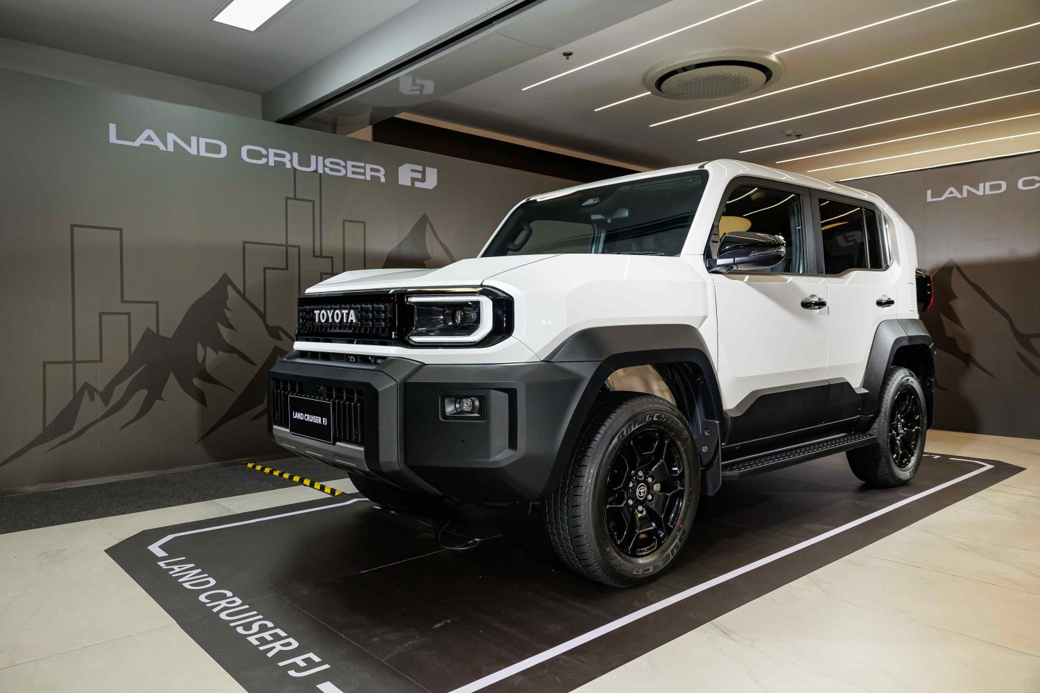 Arti 2nd Start Pada Toyota Land Cruiser FJ, Ternyata Fungsinya Ini