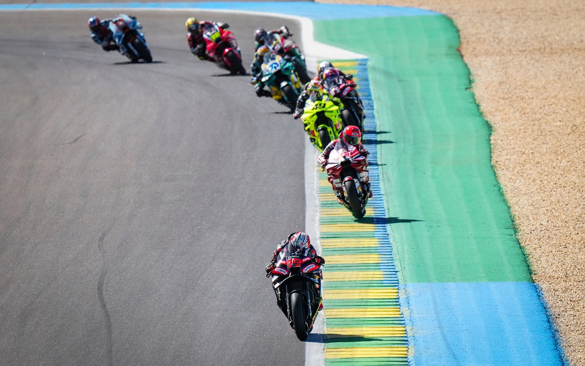 MotoGP, MotoGP Brasil 2026 Dipenuhi Gangguan, Kondisi Trek Jadi Obrolan Panas