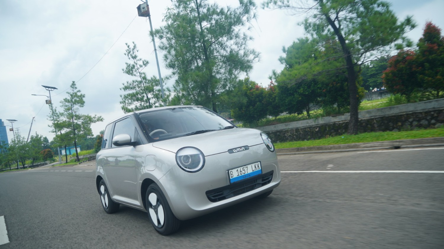 Harga Changan Lumin VS Wuling Air ev VS VinFast VF 3, Siapa Lebih Oke?