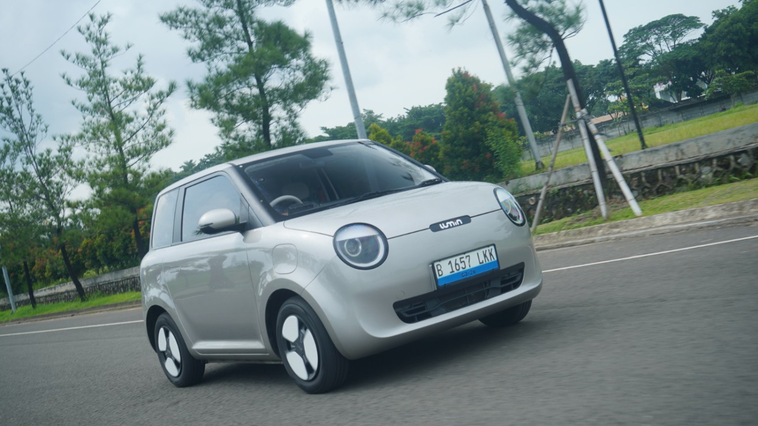 Gak Perlu Ribet Antre Di SPBU, Seseru Ini Mengendarai Changan Lumin