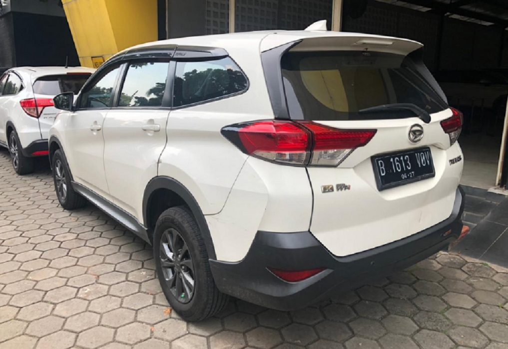 Daihatsu, Daihatsu Terios, Harga Mobil Bekas Daihatsu Terios 2018, Tipe Deluxe Dibanderol Segini