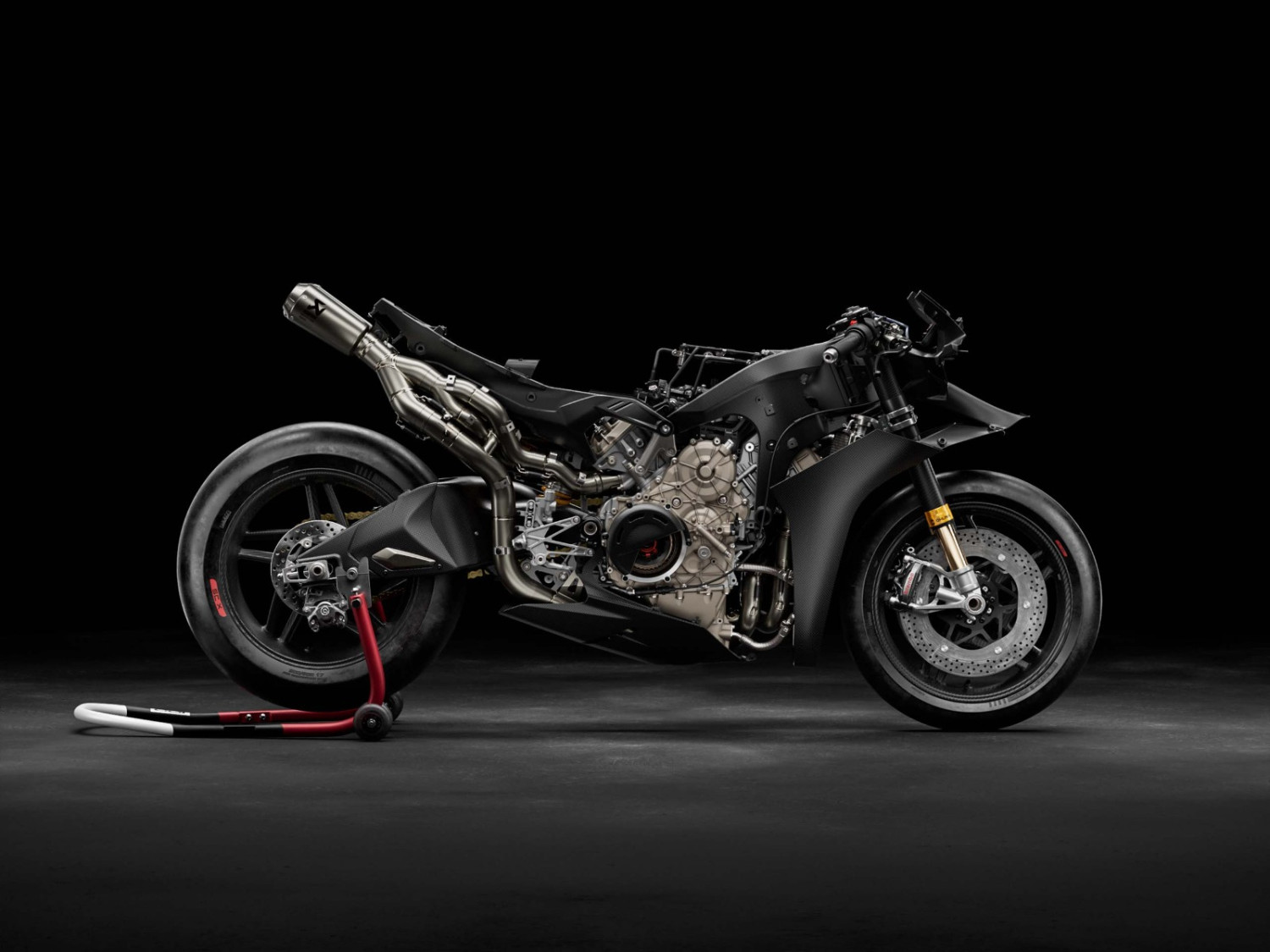 Ducati Rilis Superleggera V4 Centenario, Motor Produksi Massal Pertama Pakai Cakram dan Sok Depan Karbon