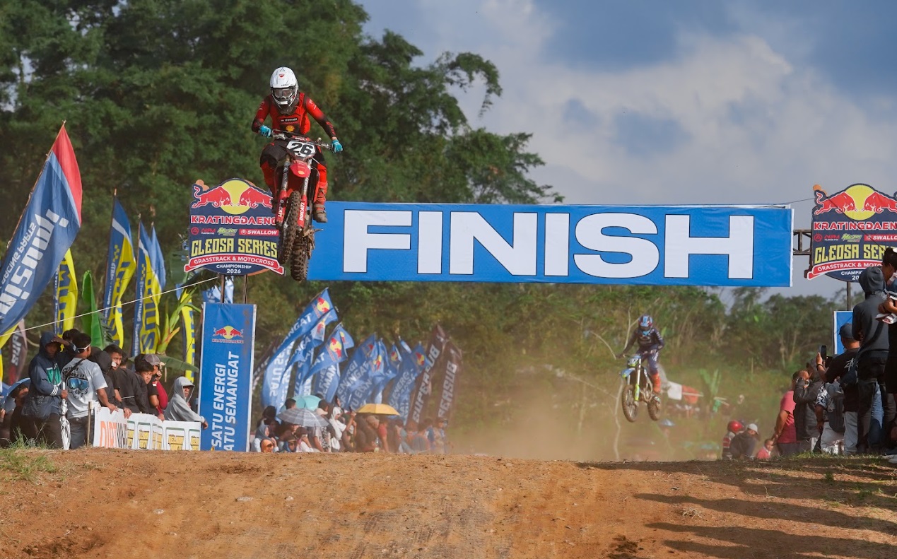 Ducati, Ducati MX Team Indonesia Menggila! Borong Podium MX1 Internasional di Cleosa Series Round 1