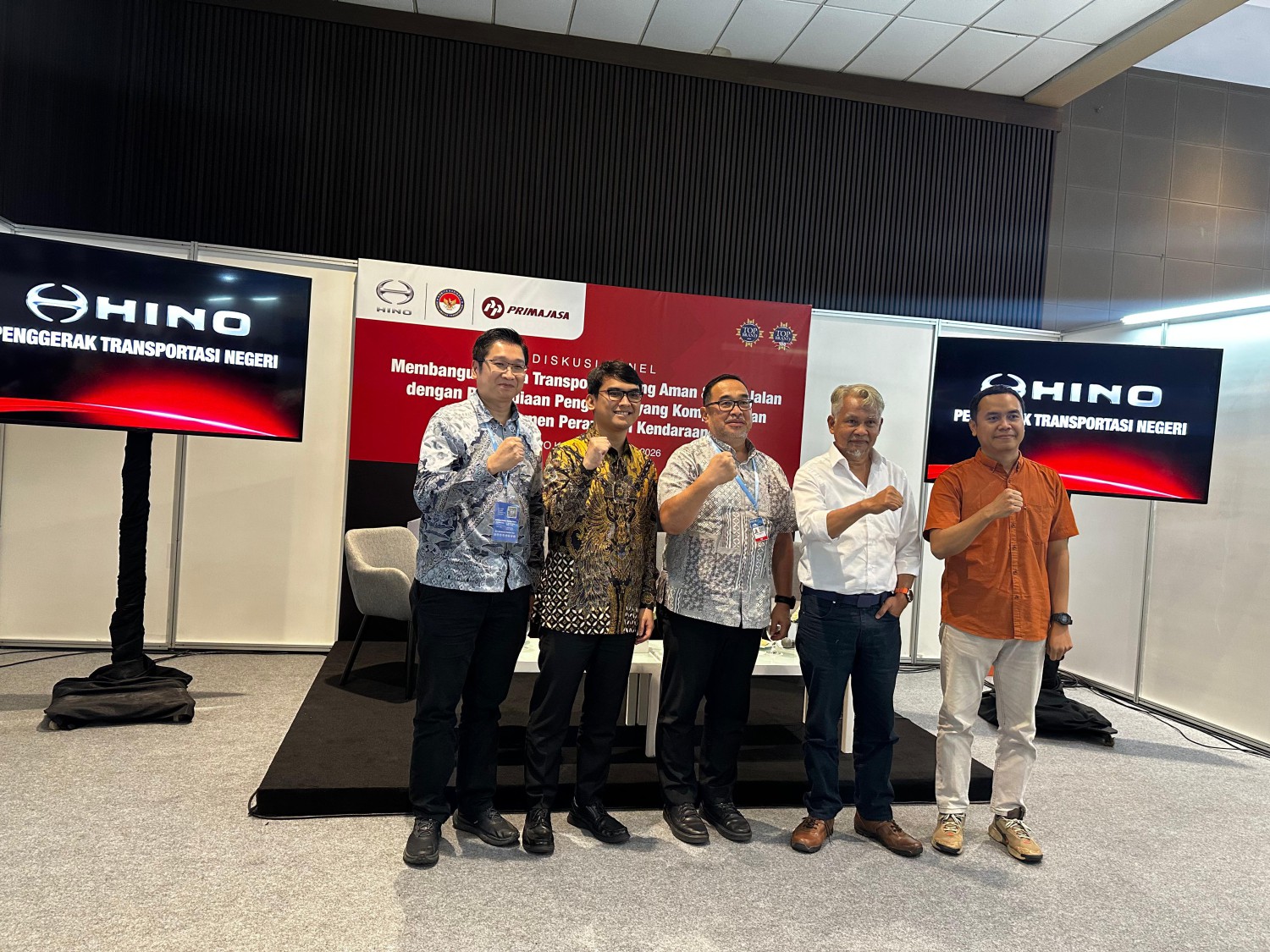 Hino, KNKT dan Primajasa Kompak, Bangun Moda Transportasi Aman di Indonesia