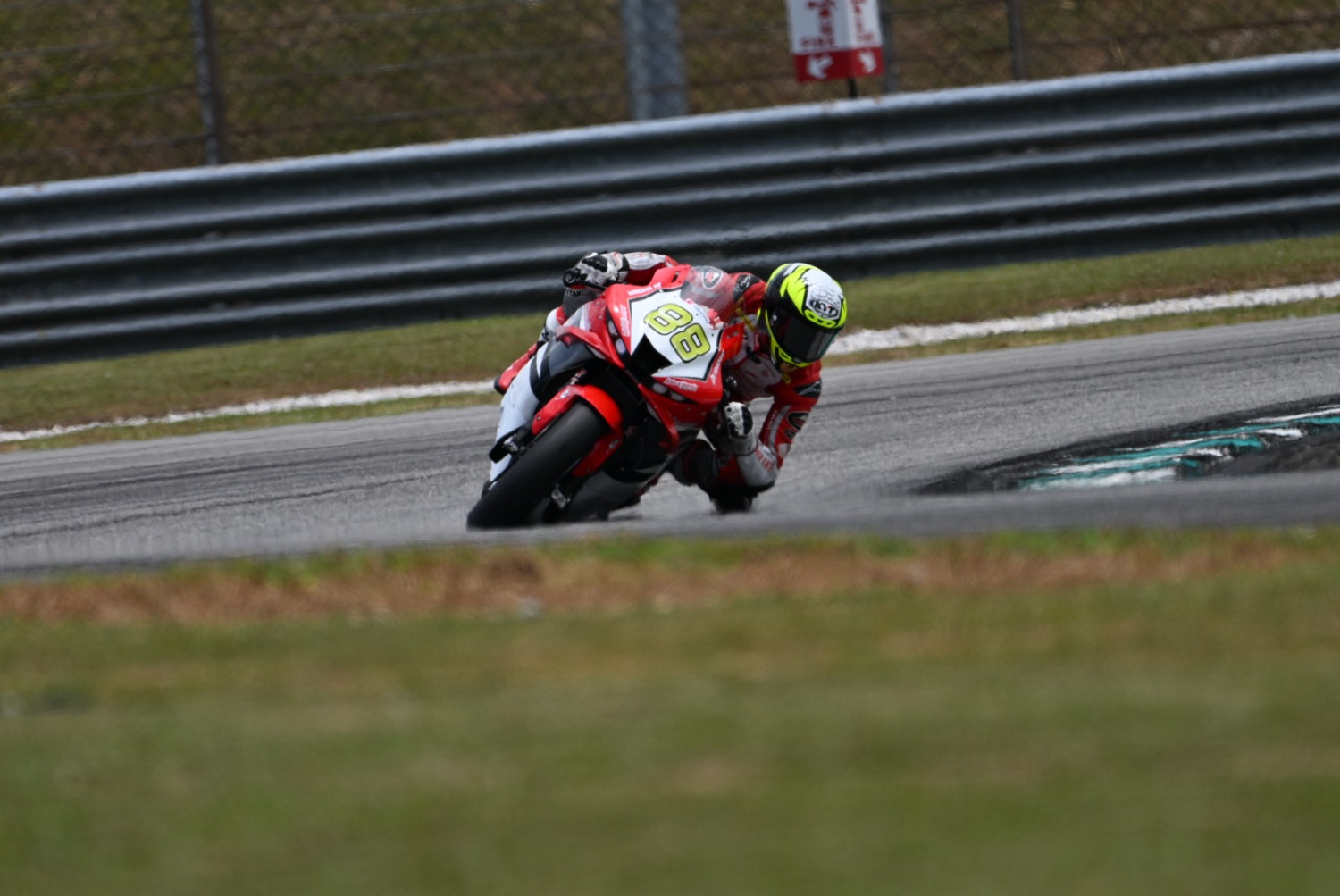 Siap Tampil Maksimal, AHRT Turunkan Line Up Terbaik di Seri Pembuka ARRC 2026