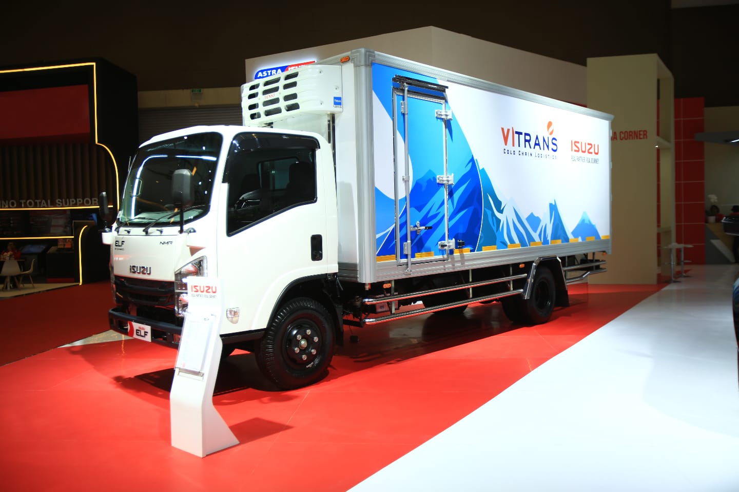 Isuzu Elf, Isuzu, Modal Sasis ELF, Isuzu Bikin Truk Pendingin Buat Bisnis yang Butuh Suhu Stabil