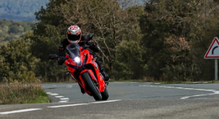 Pasar Lain Gigit Jari, Suzuki GSX-8R Edisi Spesial Cuma Dijual di Negara Ini