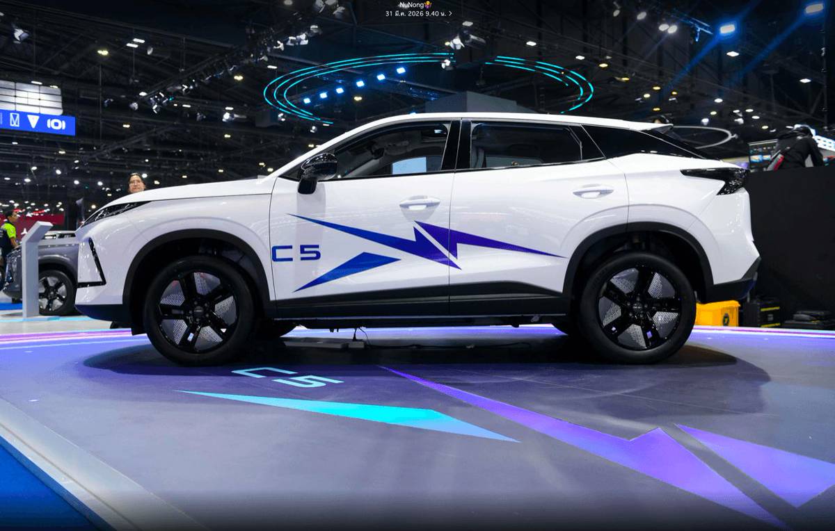 Siap Gantikan Chery E5, Omoda C5 2026 Muncul Dengan Fascia Robo Shark