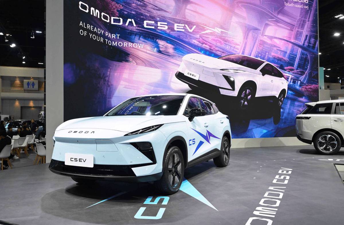 Siap Gantikan Chery E5, Omoda C5 2026 Muncul Dengan Fascia Robo Shark