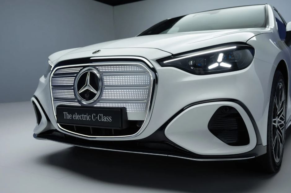 Mercedes-Benz Akhirnya Luncurkan C-Class Listrik, Sanggup Tempuh 762 Km Sekali Cas