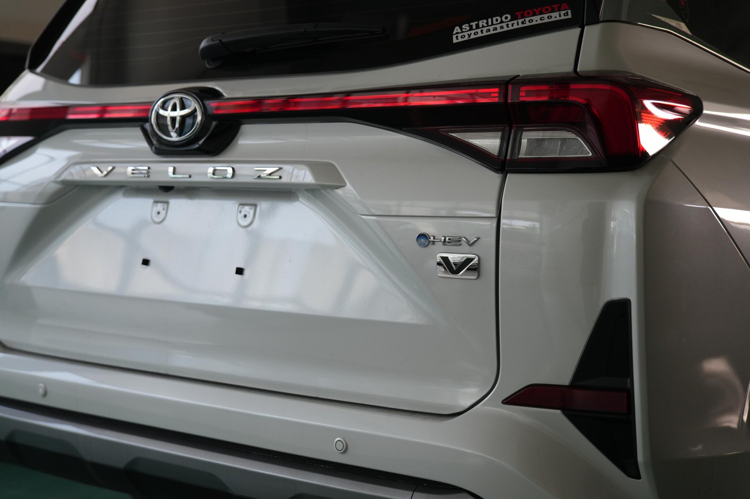 Lebih Murah Rp 81 Juta, Ini Dia Toyota Veloz 1.5 V Hybrid CVT